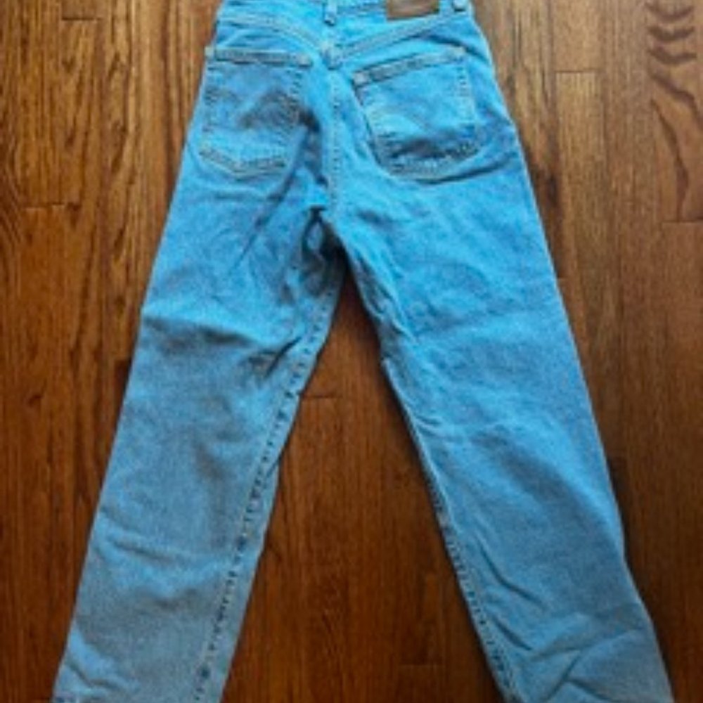 Levi's Light Wash Ribcage Straight Jeans